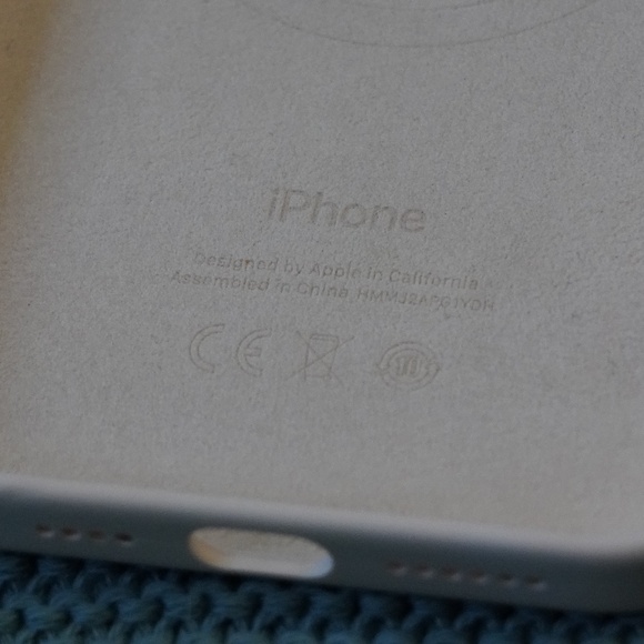 Official Apple 14 Pro Max Silicone Case - Pink - Good condition, Silicone - Picture 7 of 9